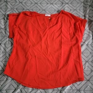 Calvin Klein Blouse Womens 1X Red Keyhole V Neck Tabbed Short Sleeve Ladies Plus